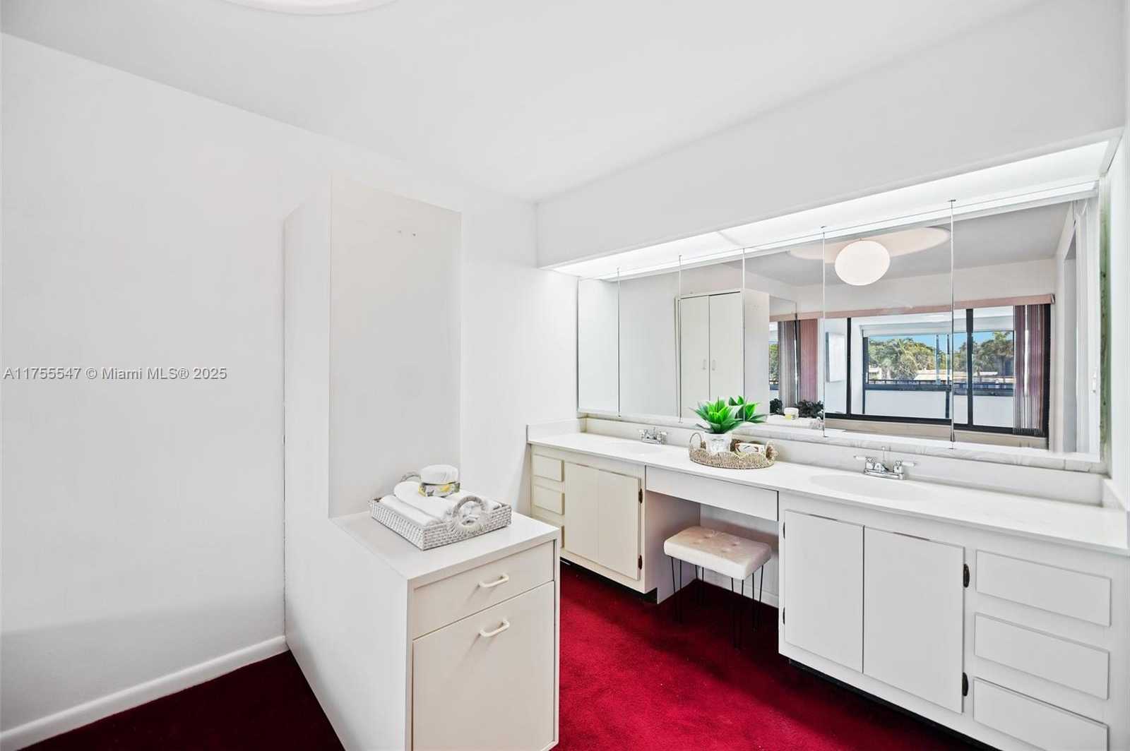 Small Image of 16408 BRIDGE END RD, Miami Lakes Number 16