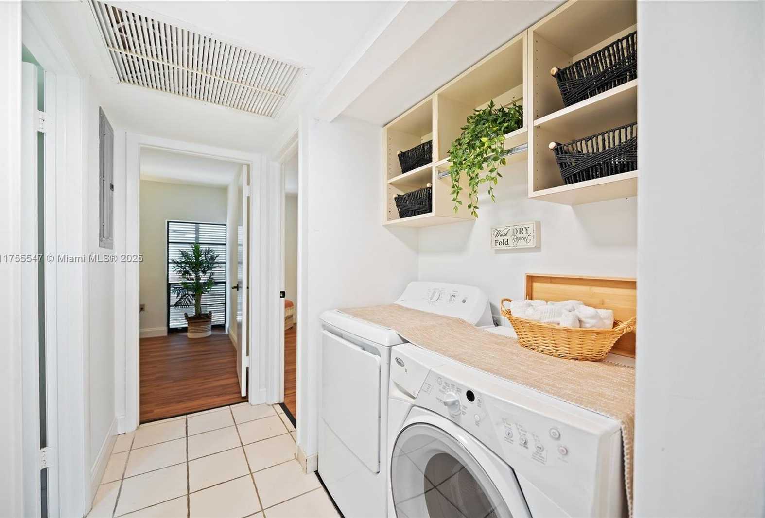 Small Image of 16408 BRIDGE END RD, Miami Lakes Number 27