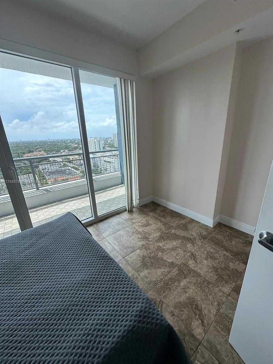 Small Image of 60 SOUTH WEST 13TH ST #1405, Miami Number 3