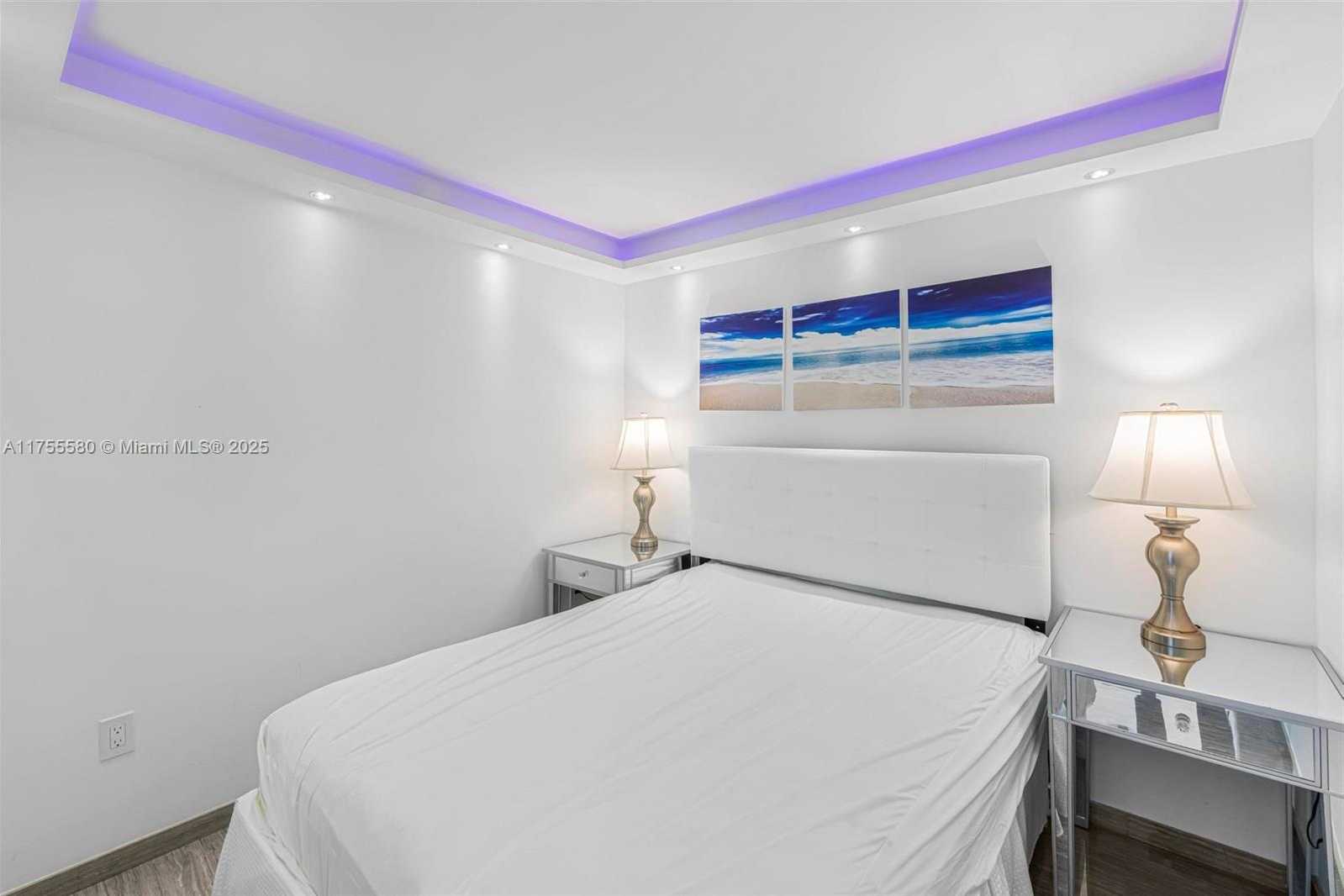 Small Image of 401 OCEAN DR #1009, Miami Beach Number 7