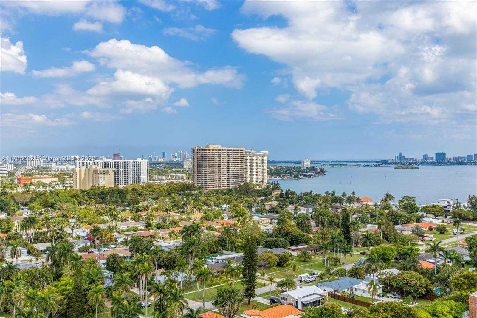 Small Image of 1000 QUAYSIDE TER #PH5, Miami Number 18