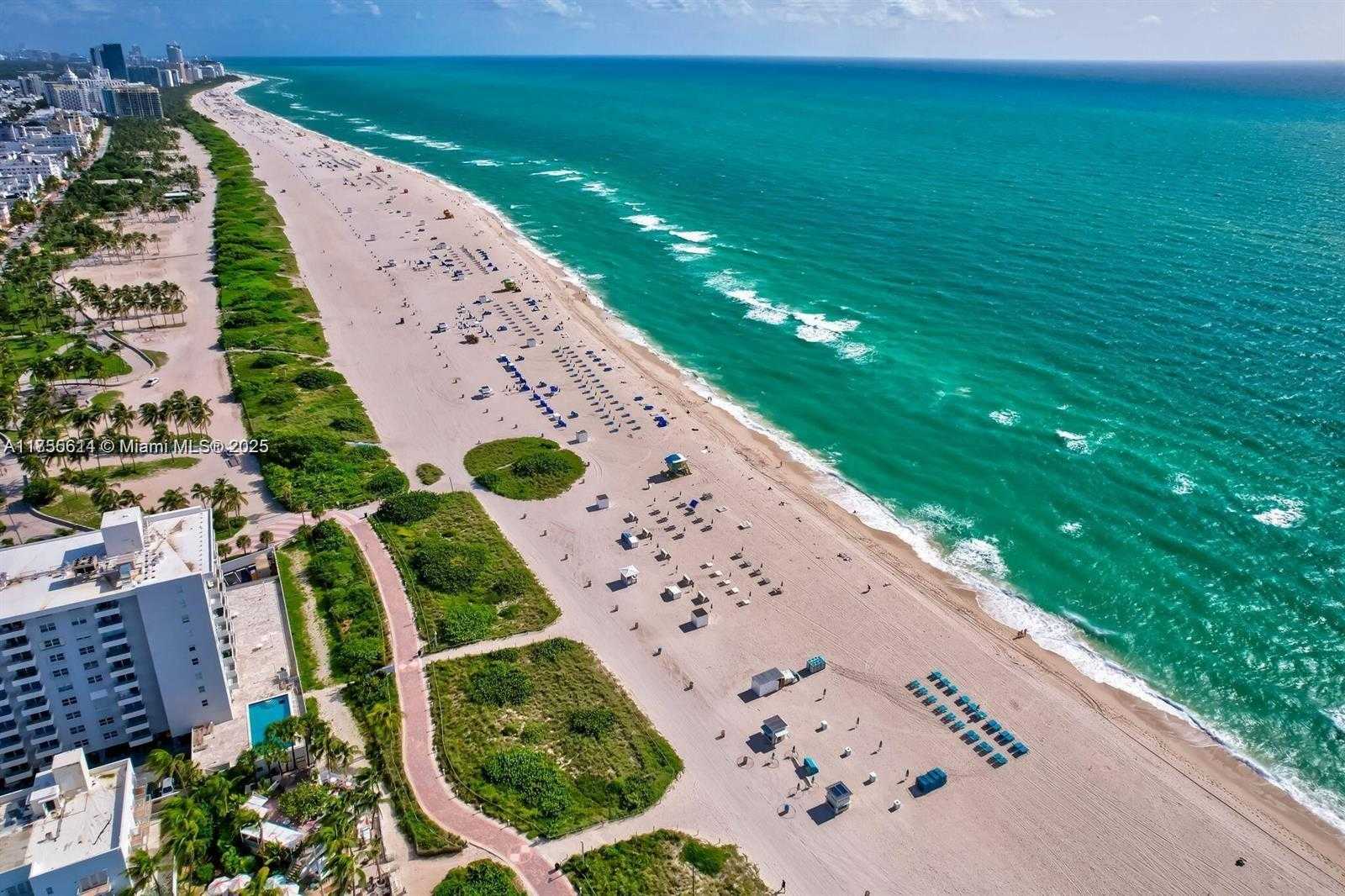 Small Image of 401 OCEAN DR #1008, Miami Beach Number 5