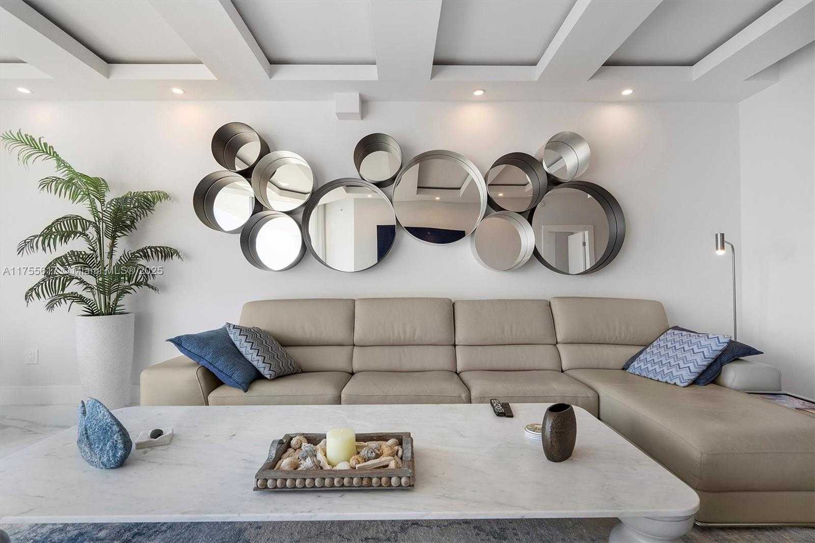 Small Image of 17111 BISCAYNE BLVD #2106, North Miami Beach Number 10