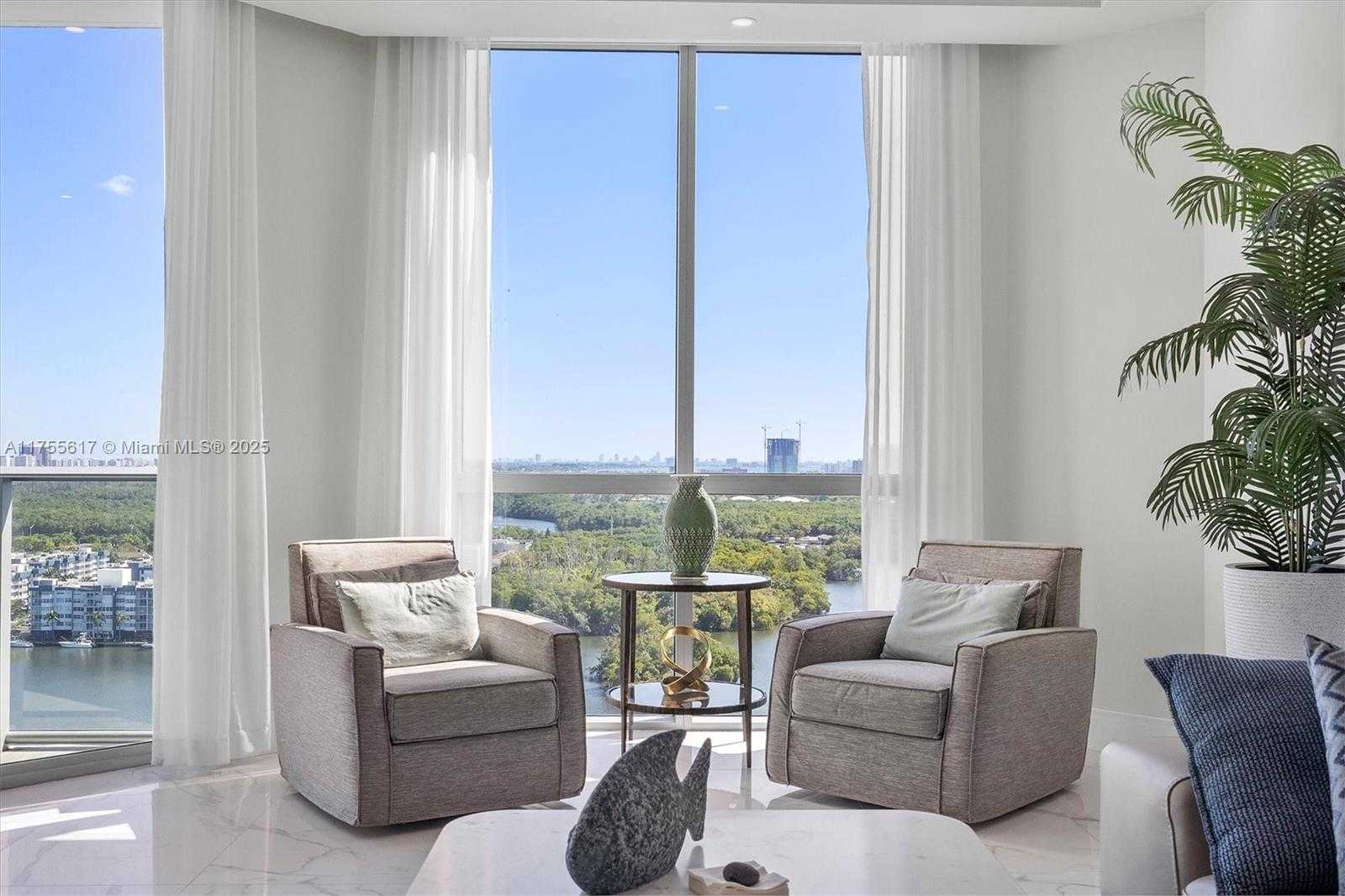 Small Image of 17111 BISCAYNE BLVD #2106, North Miami Beach Number 12
