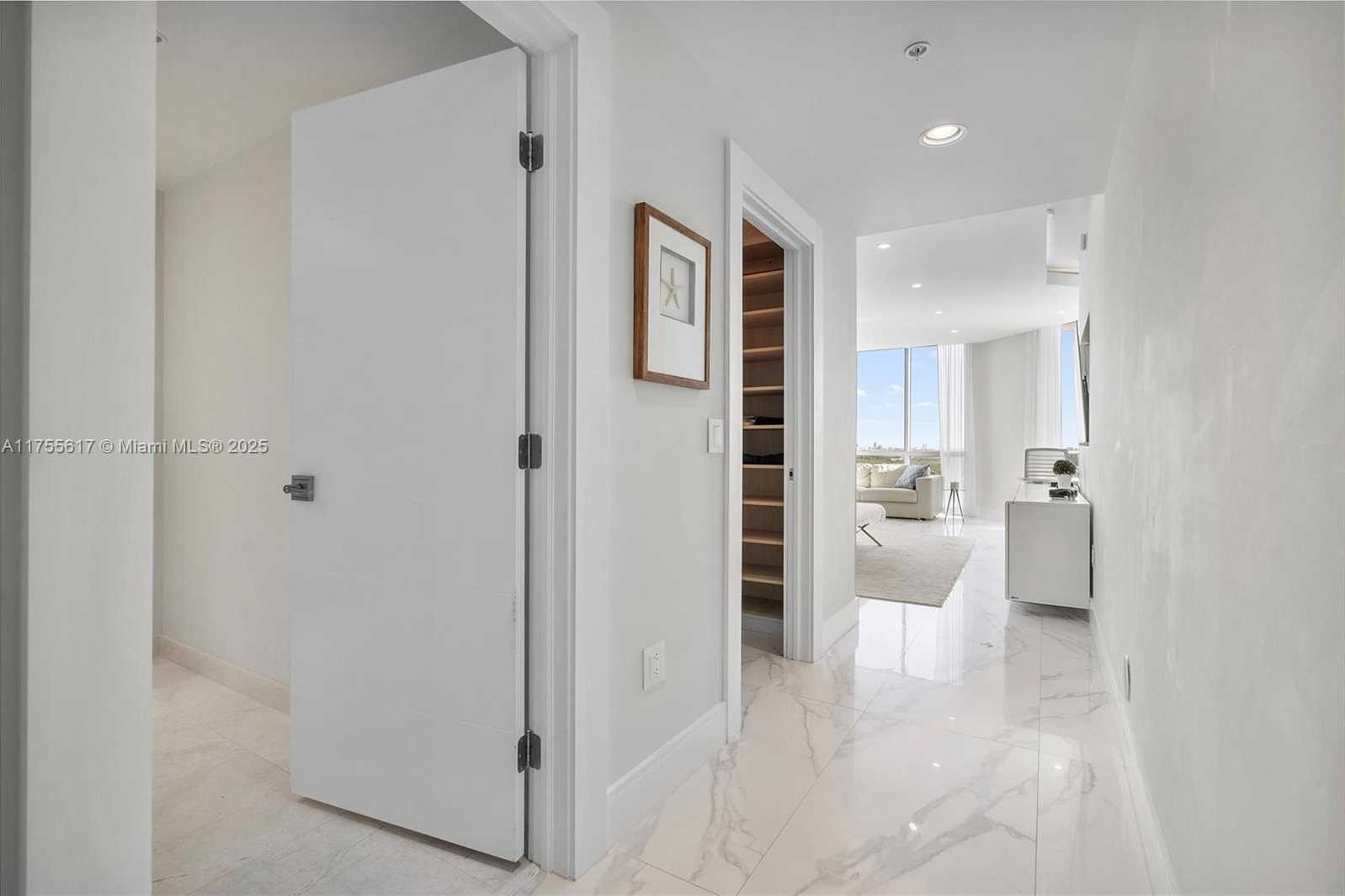 Small Image of 17111 BISCAYNE BLVD #2106, North Miami Beach Number 32