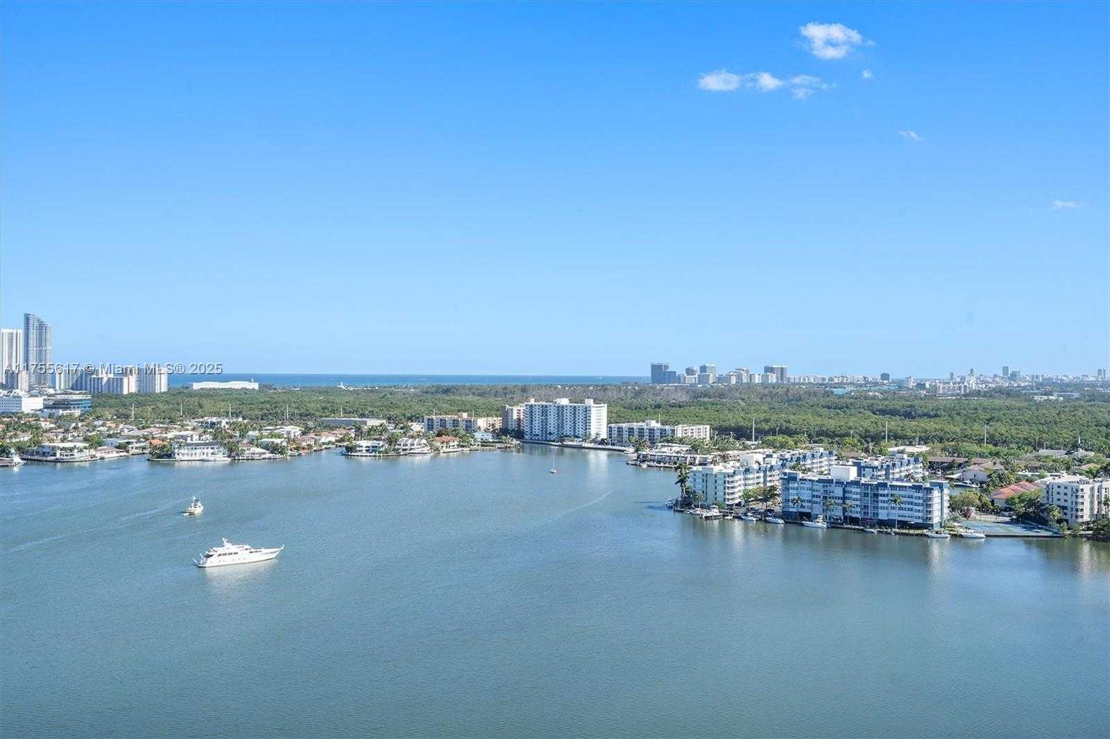 Small Image of 17111 BISCAYNE BLVD #2106, North Miami Beach Number 57