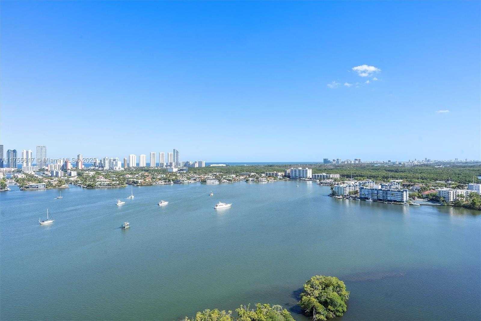 Small Image of 17111 BISCAYNE BLVD #2106, North Miami Beach Number 59