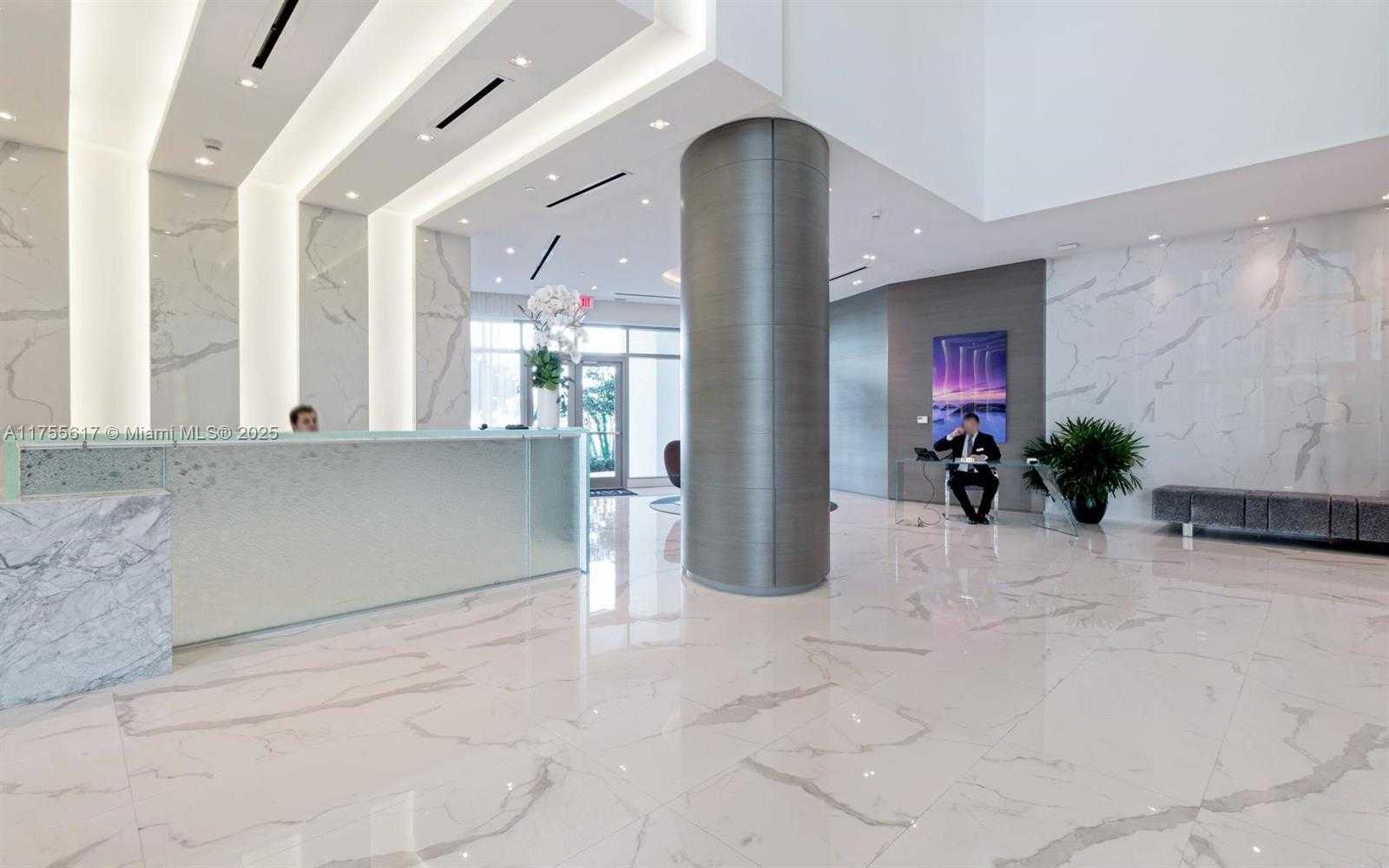 Small Image of 17111 BISCAYNE BLVD #2106, North Miami Beach Number 68
