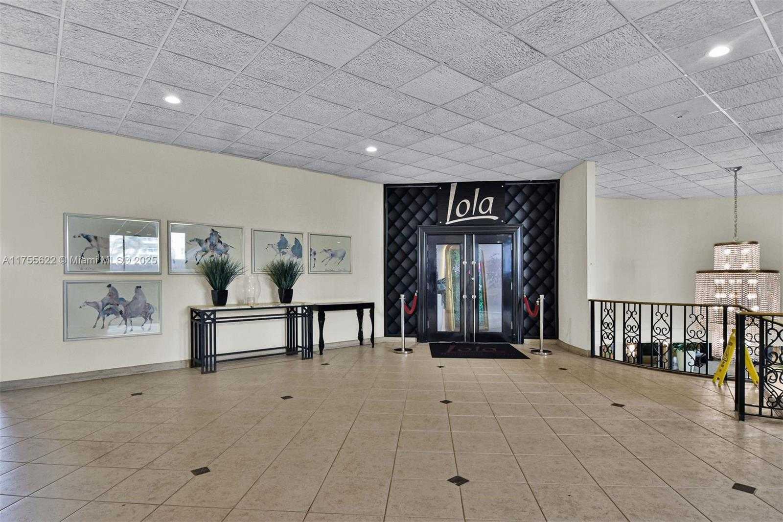 Small Image of 5555 COLLINS AVE #10M, Miami Beach Number 41
