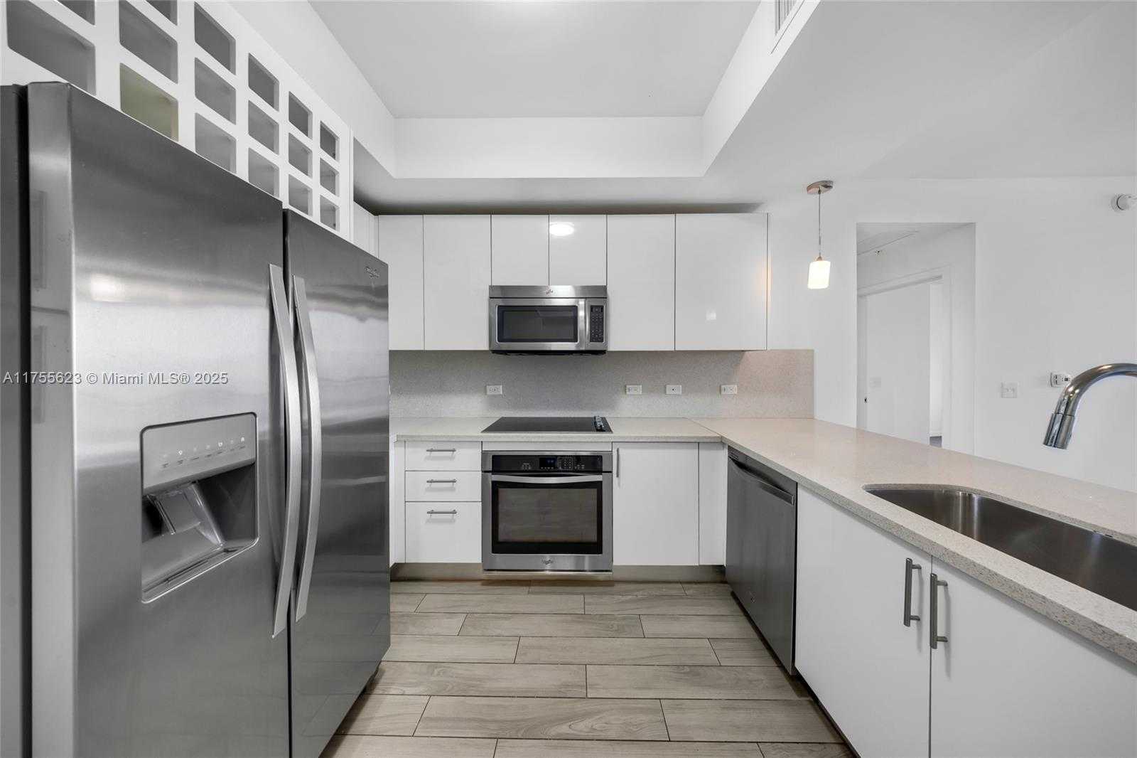 Small Image of 999 SOUTH WEST 1ST AVE #3111, Miami Number 4