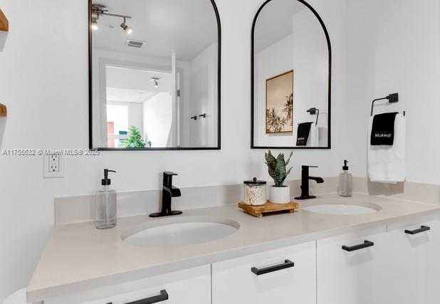 Small Image of 3250 NORTH EAST 1ST AVE #615, Miami Number 23