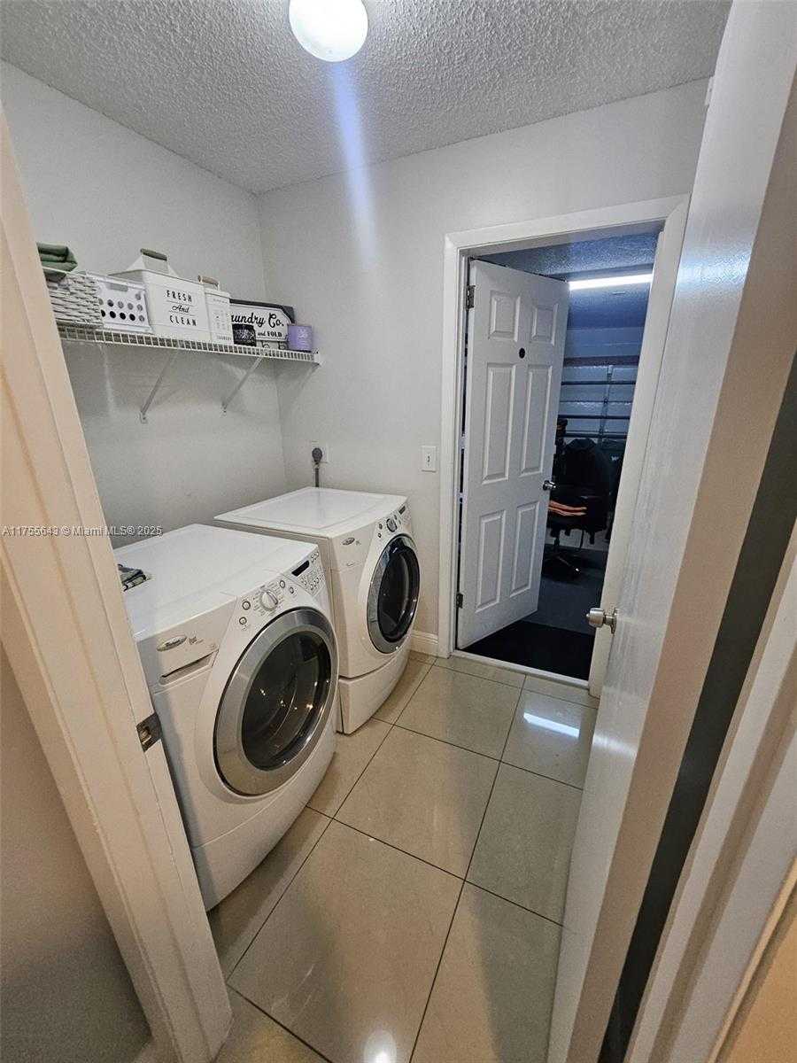 Small Image of 7114 WOODMONT WAY #7114, Tamarac Number 12