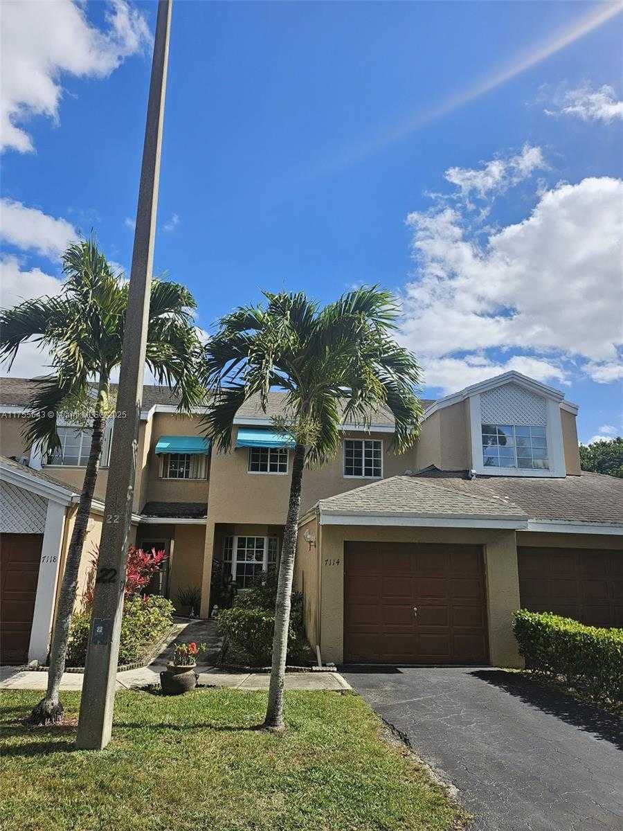 Small Image of 7114 WOODMONT WAY #7114, Tamarac Number 2