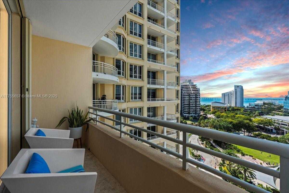Small Image of 888 BRICKELL KEY DR #1502, Miami Number 21