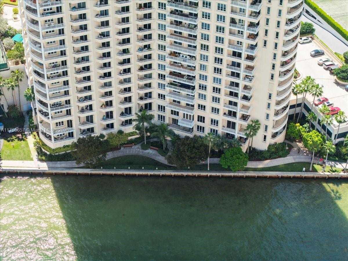 Small Image of 888 BRICKELL KEY DR #1502, Miami Number 36