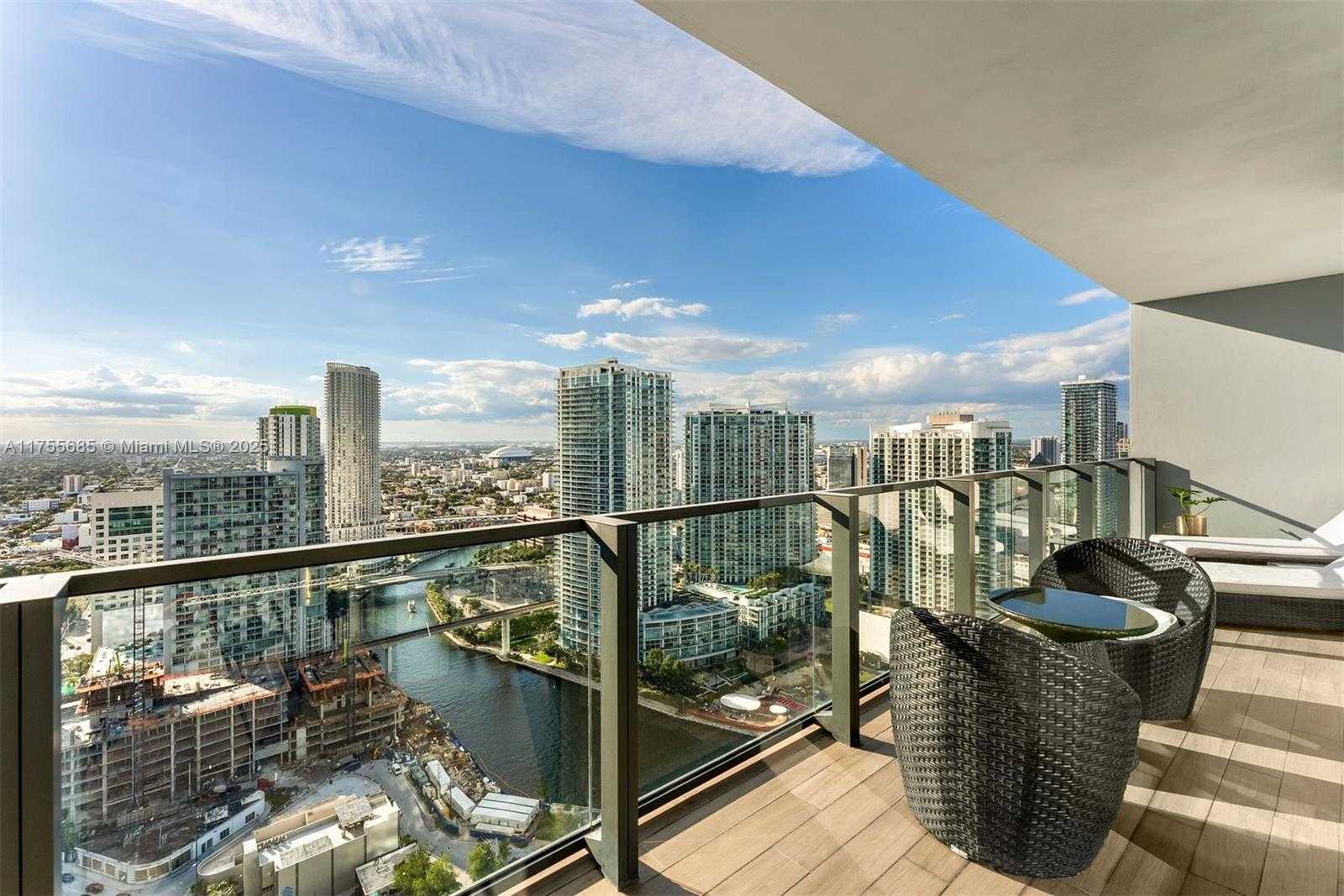 Small Image of 68 SOUTH EAST 6TH ST #3506, Miami Number 18