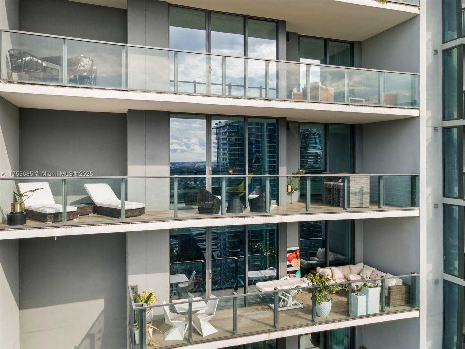 Small Image of 68 SOUTH EAST 6TH ST #3506, Miami Number 22