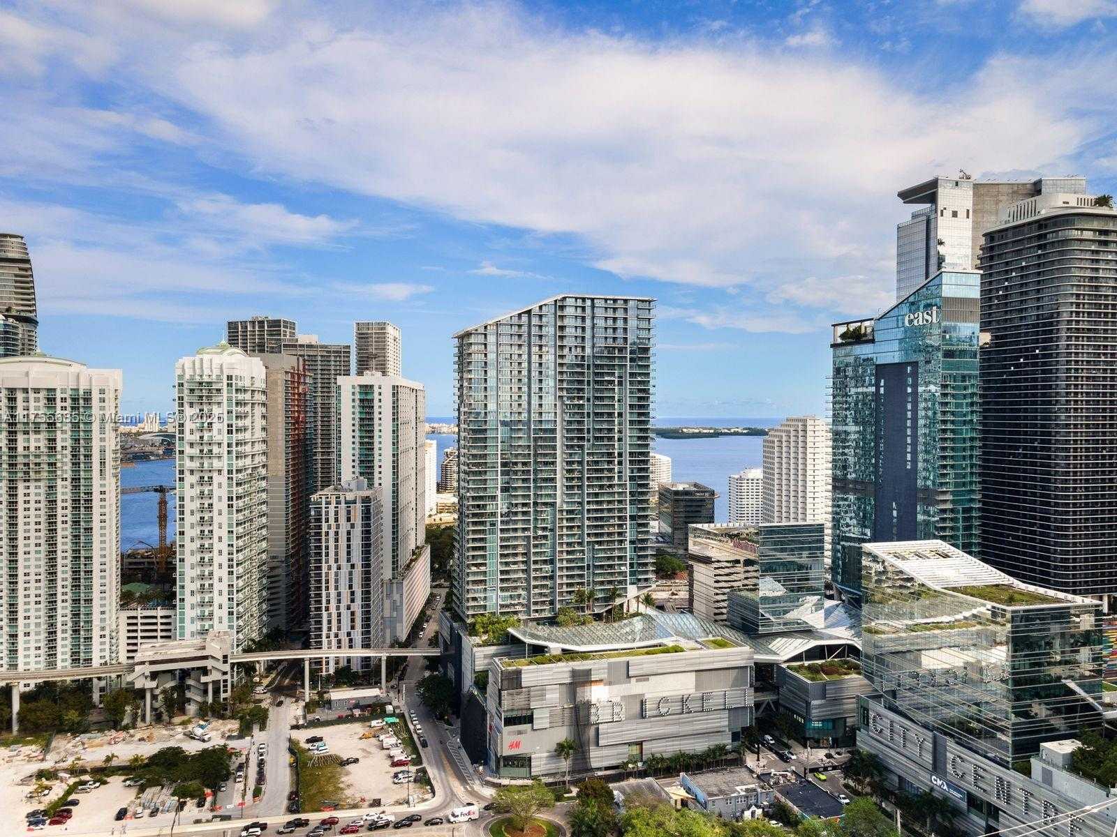 Small Image of 68 SOUTH EAST 6TH ST #3506, Miami Number 26