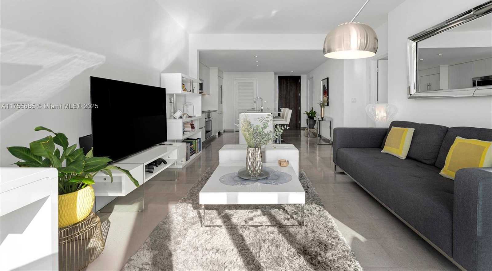 Small Image of 68 SOUTH EAST 6TH ST #3506, Miami Number 8