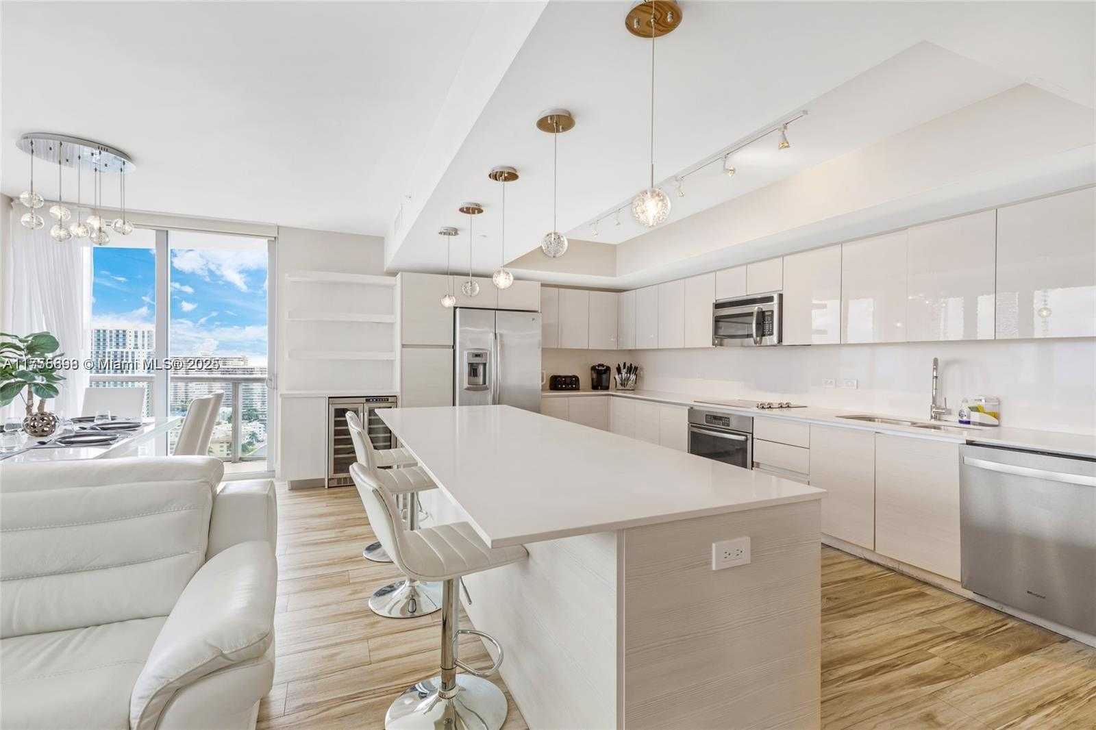 Small Image of 2600 EAST HALLANDALE BEACH BLVD #T2401, Hallandale Beach Number 3