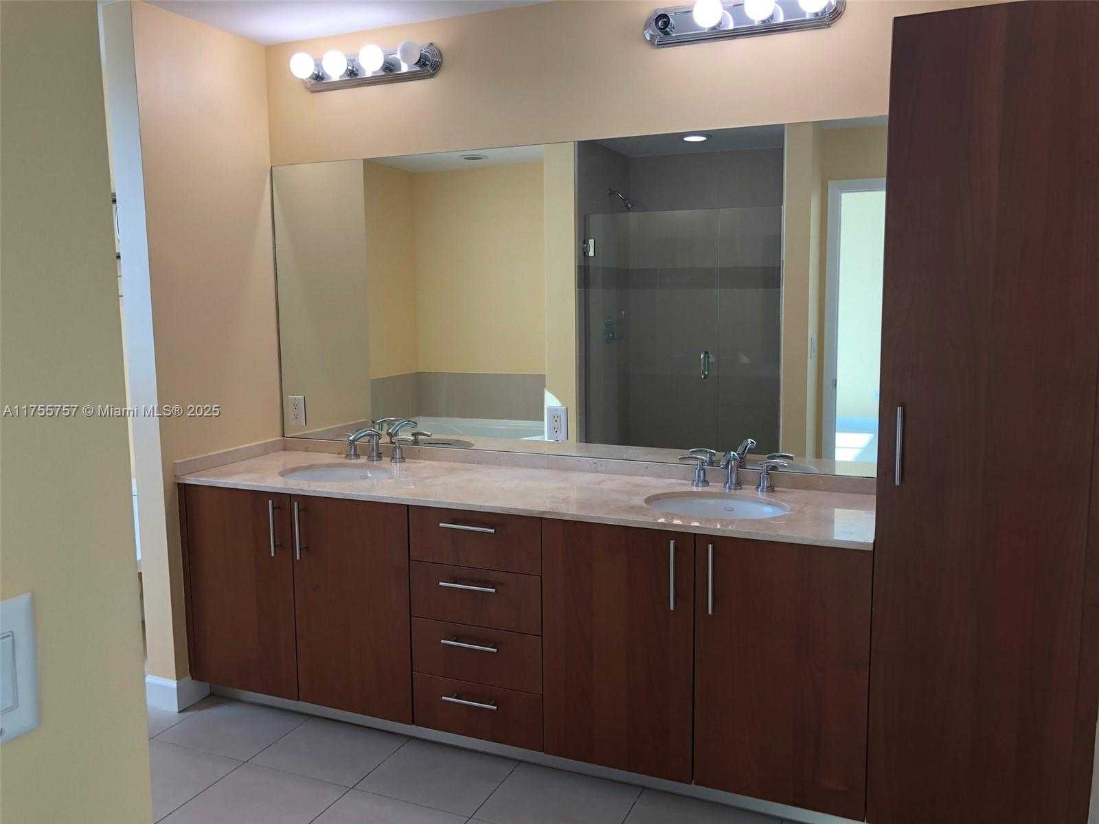 Small Image of 1945 SOUTH OCEAN DR #2103, Hallandale Beach Number 12
