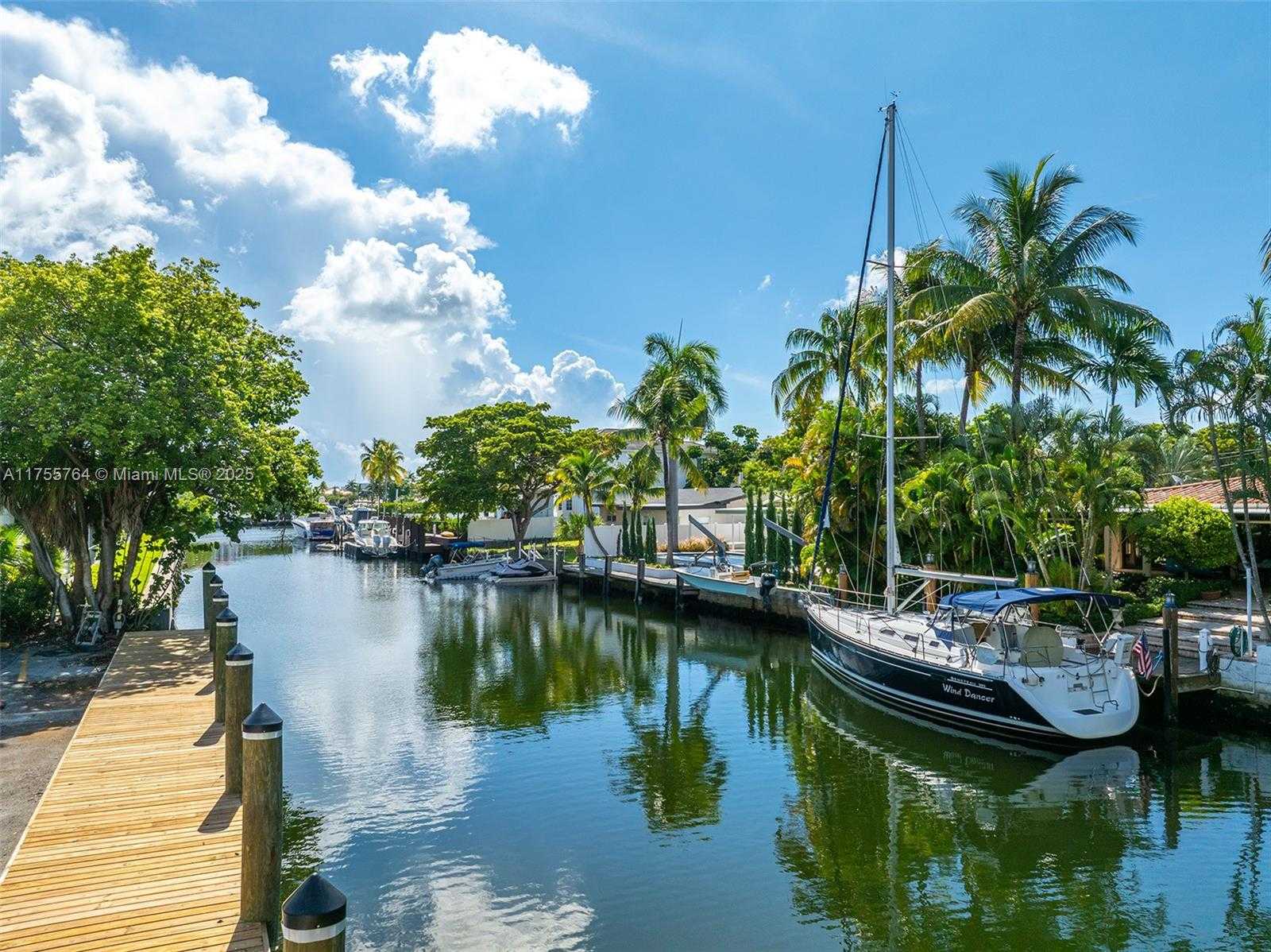 Small Image of 13131 IXORA CT #A-1, A-2, A-3, North Miami Number 7