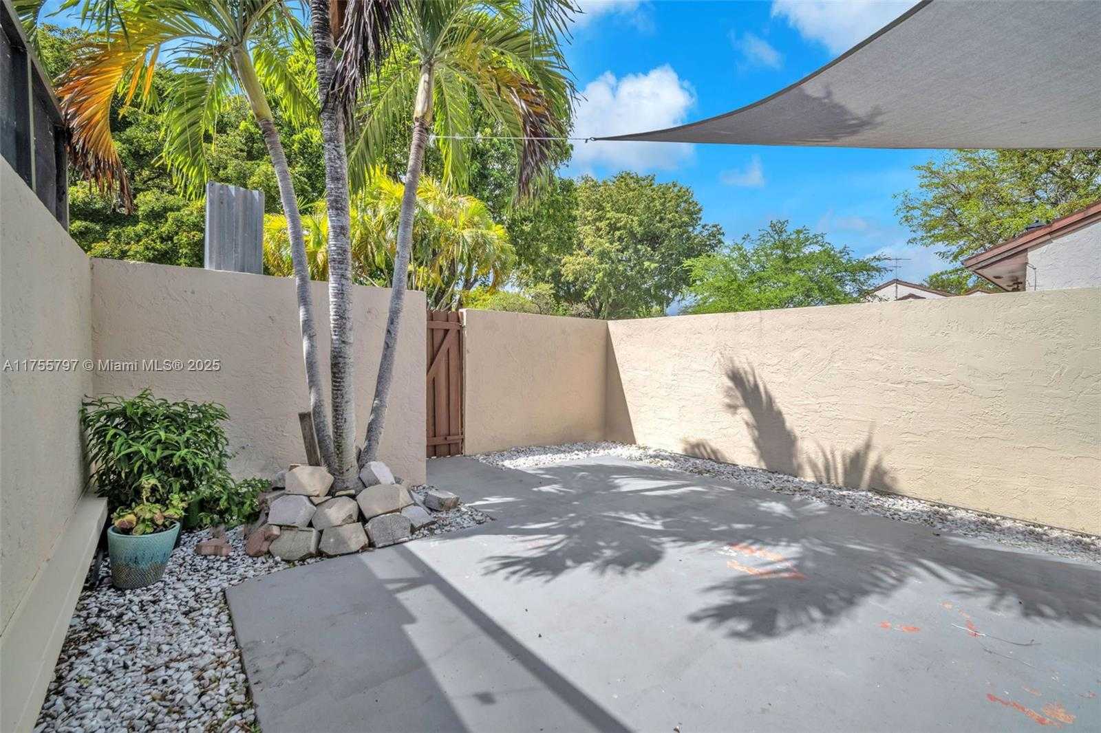 Small Image of 13350 SOUTH WEST 88TH TER #B, Miami Number 24