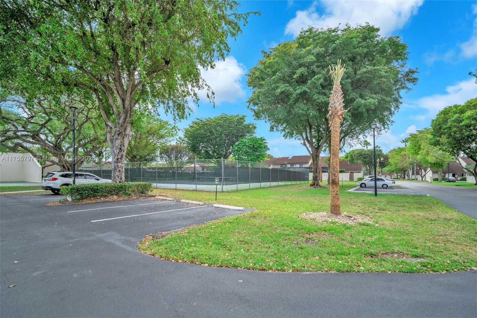 Small Image of 13350 SOUTH WEST 88TH TER #B, Miami Number 32