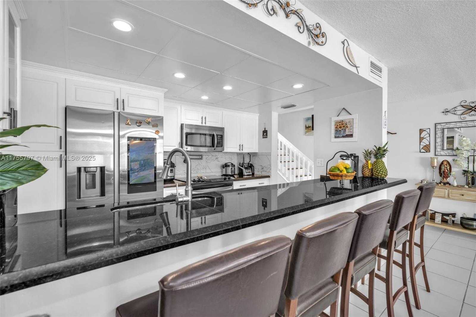 Small Image of 13350 SOUTH WEST 88TH TER #B, Miami Number 6