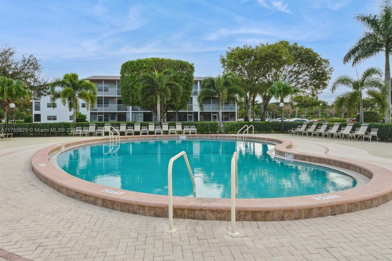 Small Image of 400 BRIGHTON J #400, Boca Raton Number 27