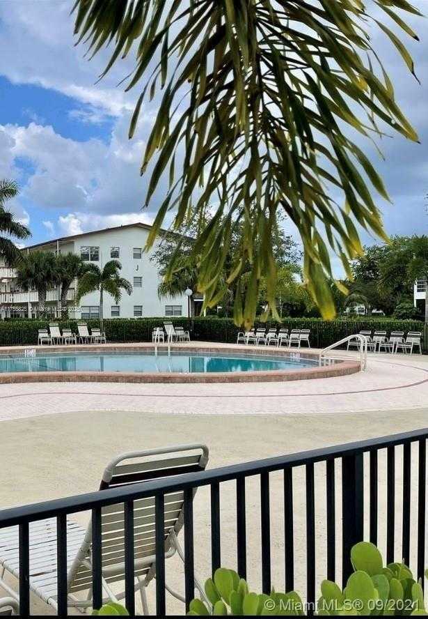 Small Image of 400 BRIGHTON J #400, Boca Raton Number 32