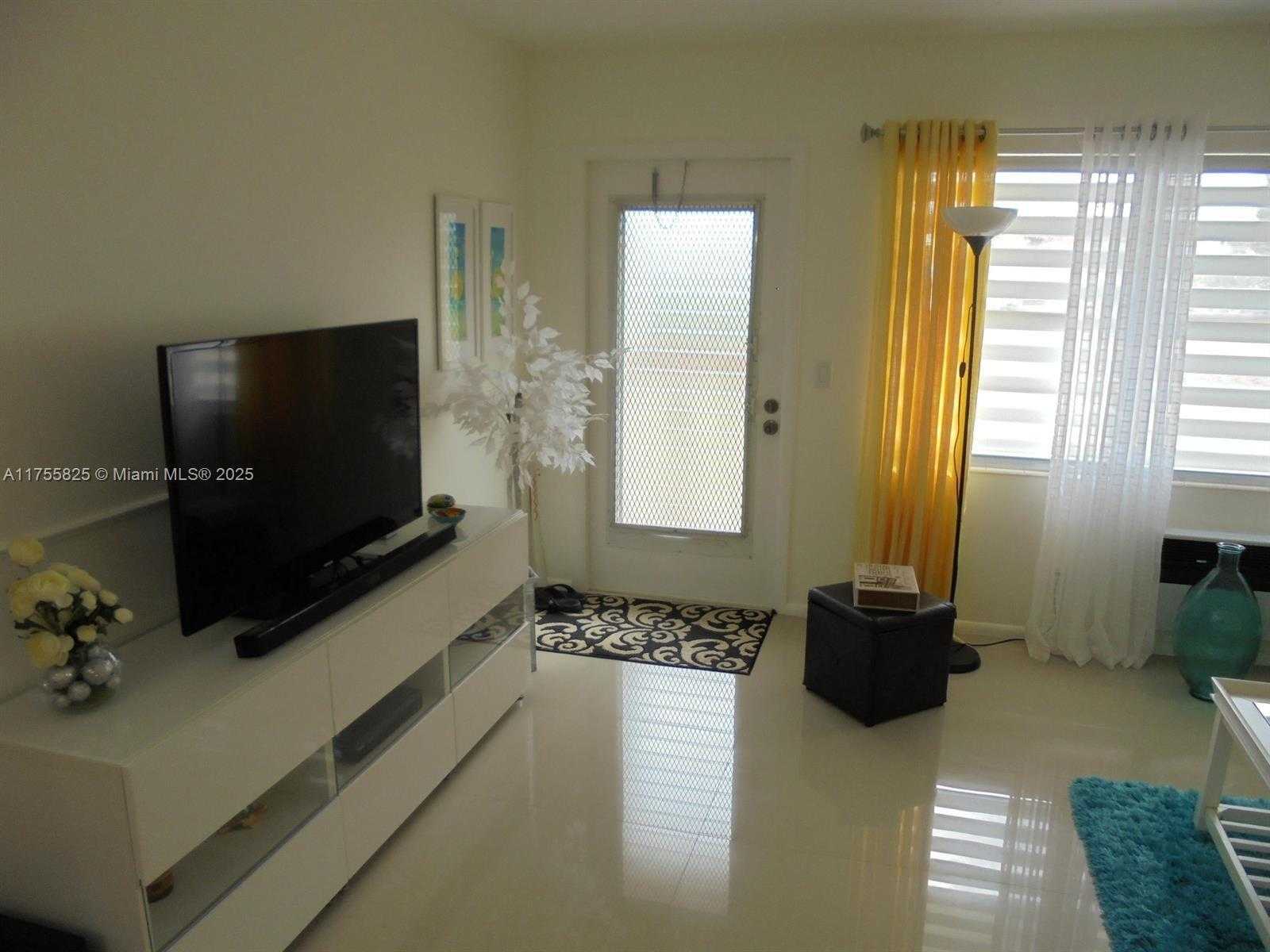 Small Image of 400 BRIGHTON J #400, Boca Raton Number 5