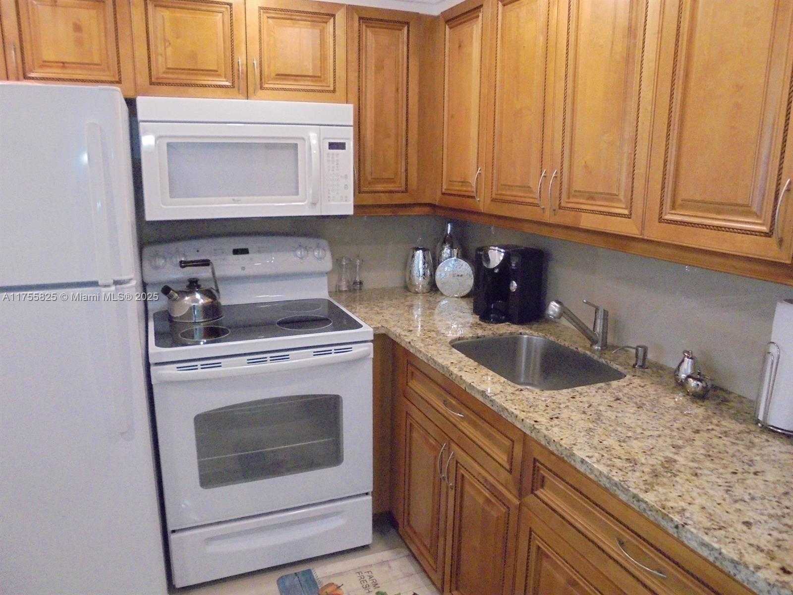 Small Image of 400 BRIGHTON J #400, Boca Raton Number 8