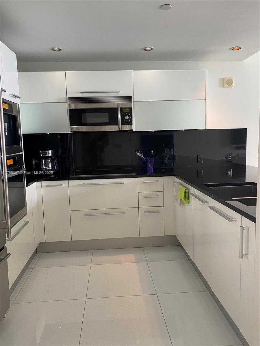 Small Image of 17121 COLLINS AVE #1906, Sunny Isles Beach Number 3