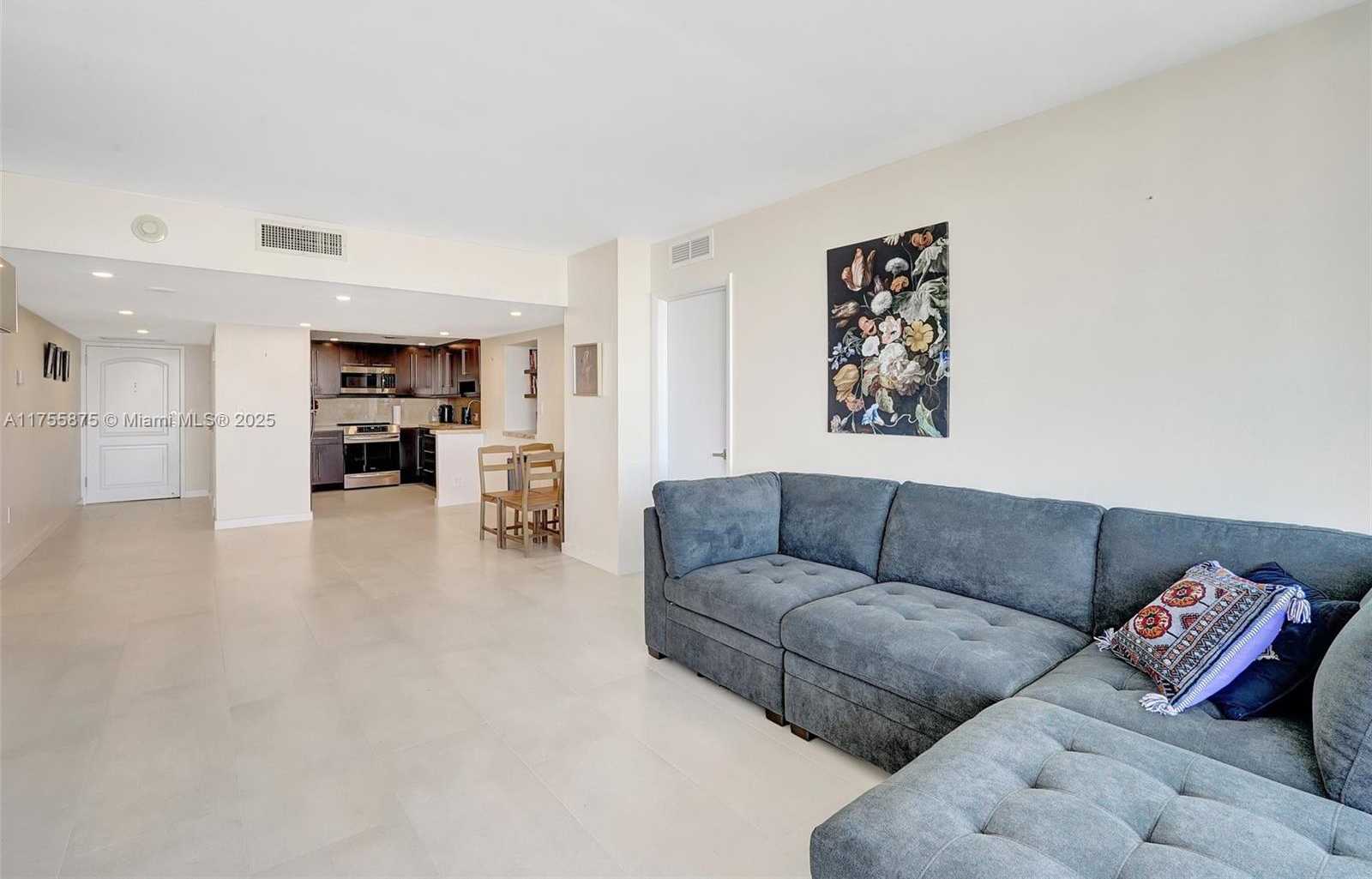 Small Image of 3675 NORTH COUNTRY CLUB DR #2310, Aventura Number 14