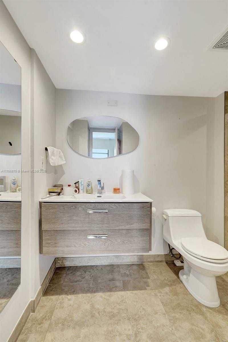 Small Image of 3675 NORTH COUNTRY CLUB DR #2310, Aventura Number 27