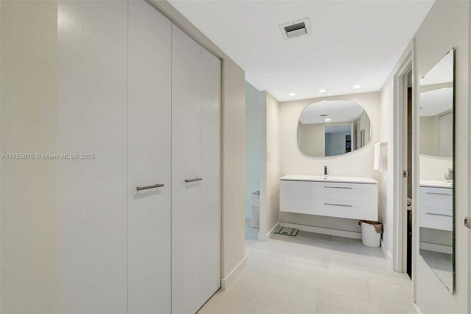 Small Image of 3675 NORTH COUNTRY CLUB DR #2310, Aventura Number 28