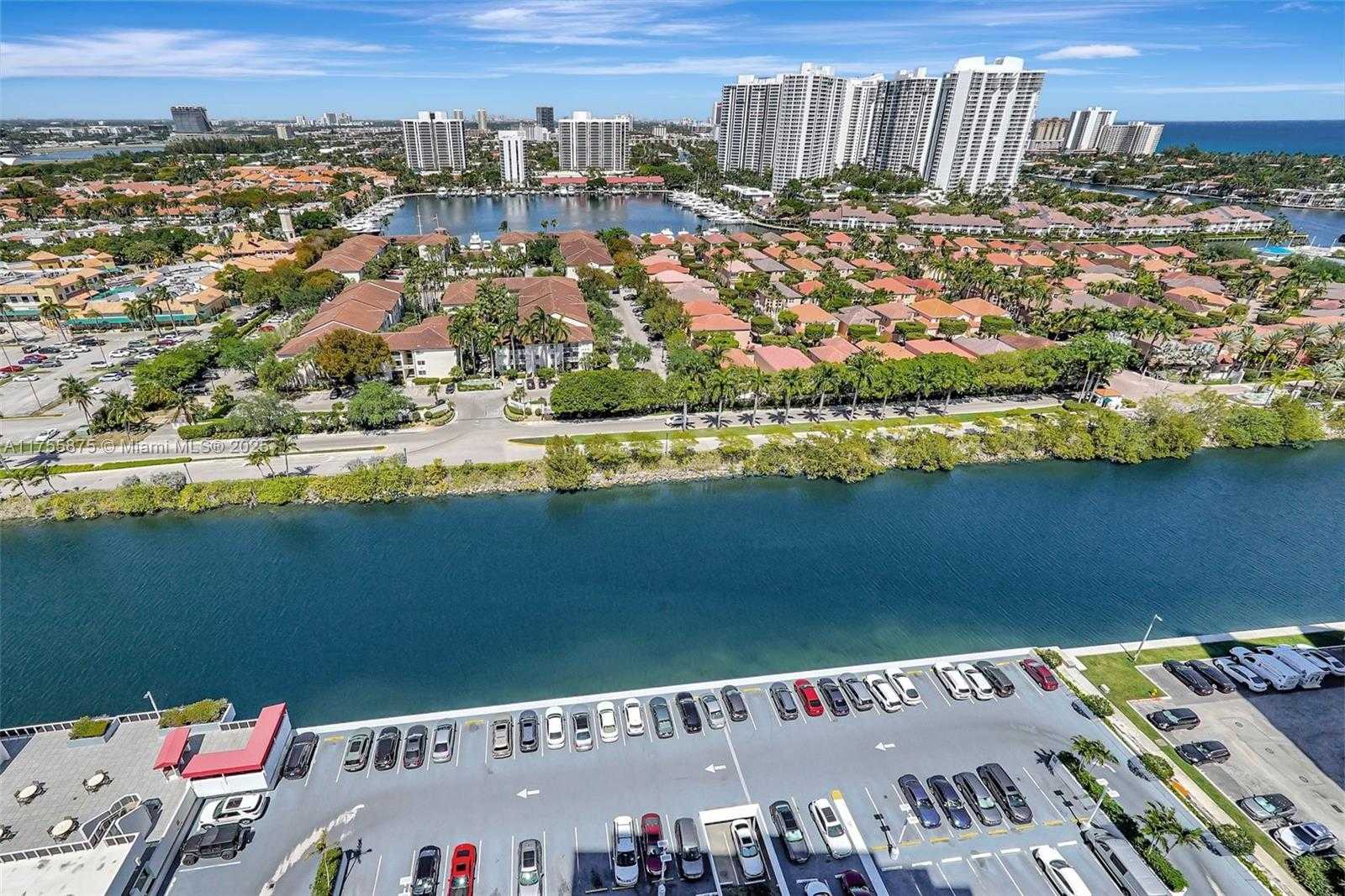 Small Image of 3675 NORTH COUNTRY CLUB DR #2310, Aventura Number 4
