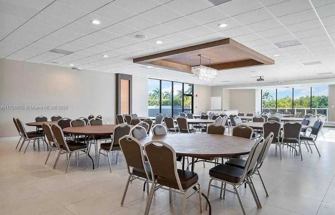 Small Image of 3675 NORTH COUNTRY CLUB DR #2310, Aventura Number 40