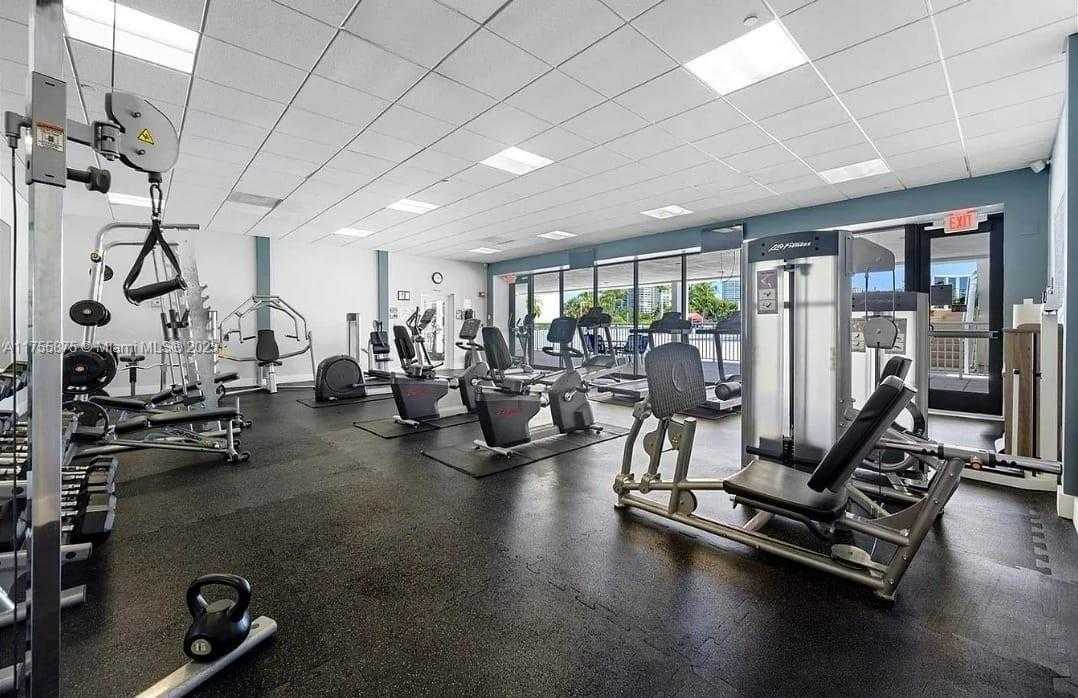 Small Image of 3675 NORTH COUNTRY CLUB DR #2310, Aventura Number 41