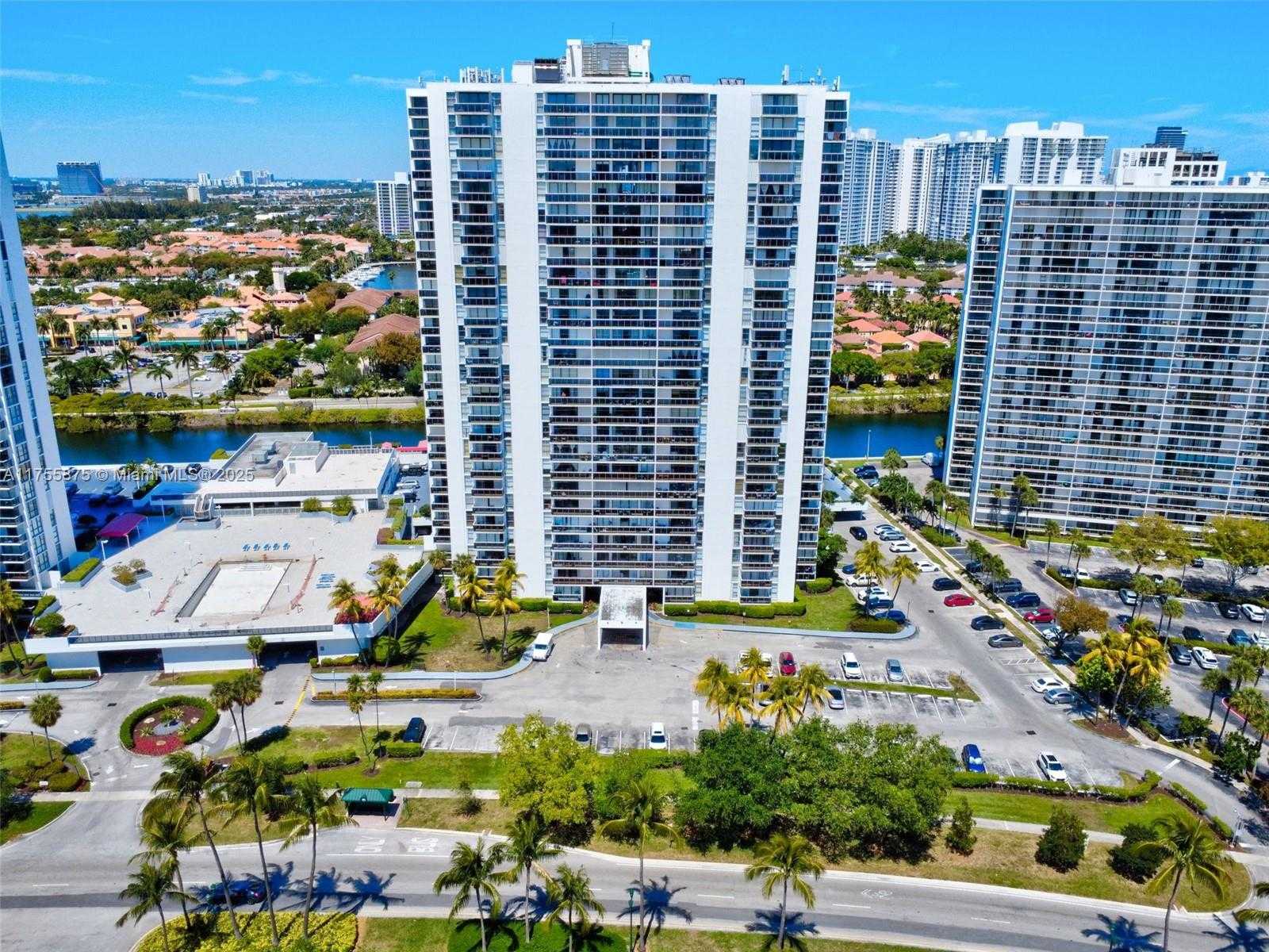 Small Image of 3675 NORTH COUNTRY CLUB DR #2310, Aventura Number 47