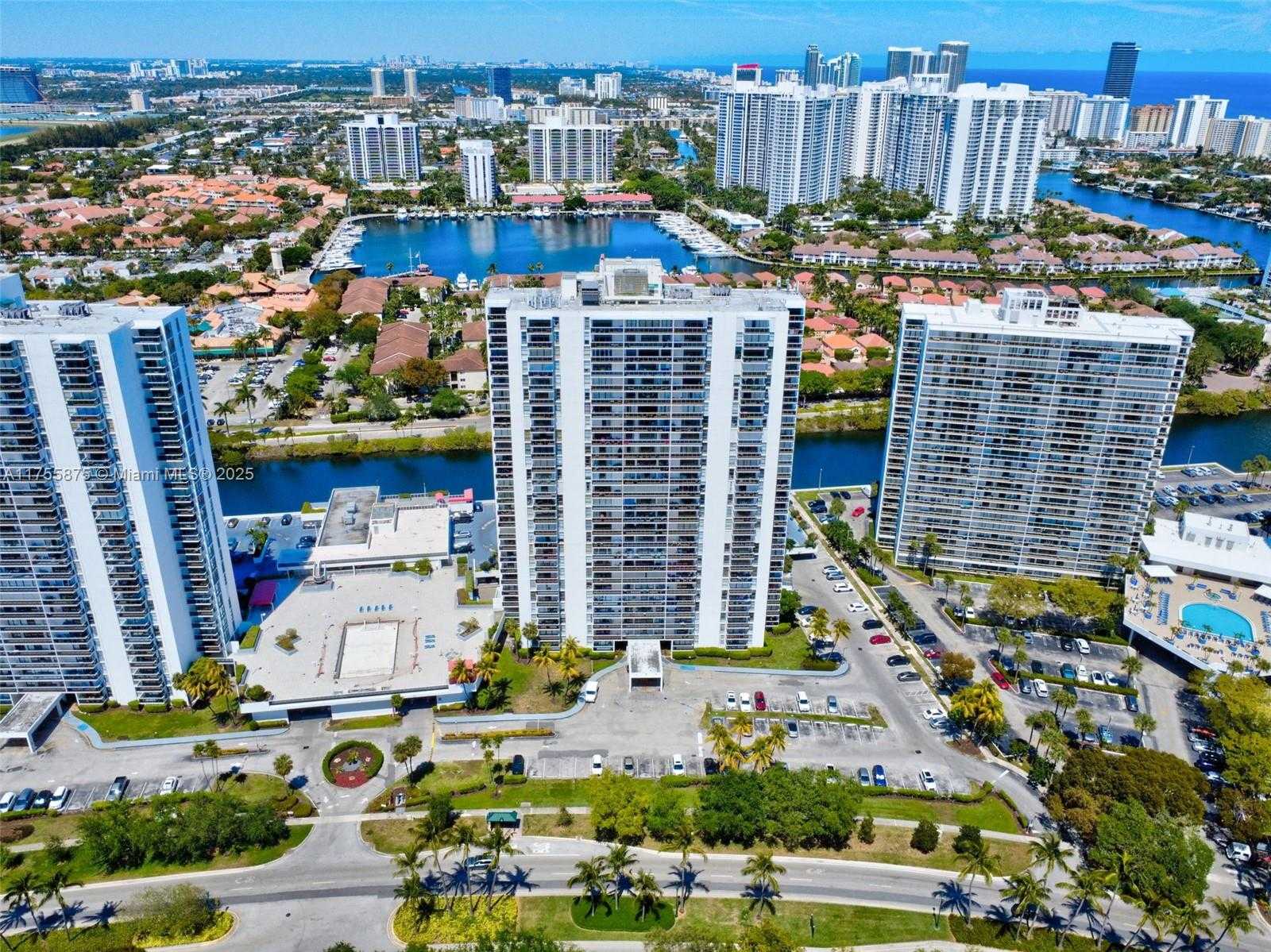Small Image of 3675 NORTH COUNTRY CLUB DR #2310, Aventura Number 49