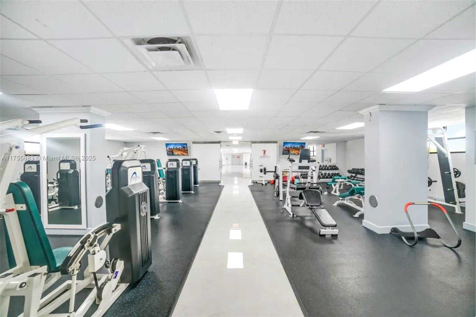 Small Image of 600 PARKVIEW DR #1109, Hallandale Beach Number 10