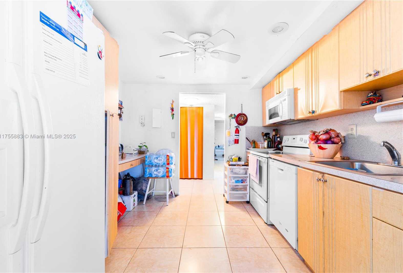 Small Image of 600 PARKVIEW DR #1109, Hallandale Beach Number 14
