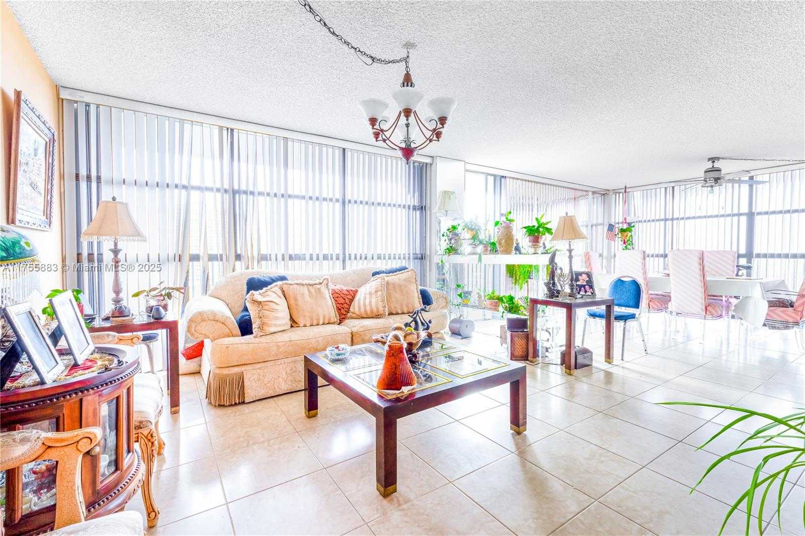 Small Image of 600 PARKVIEW DR #1109, Hallandale Beach Number 15