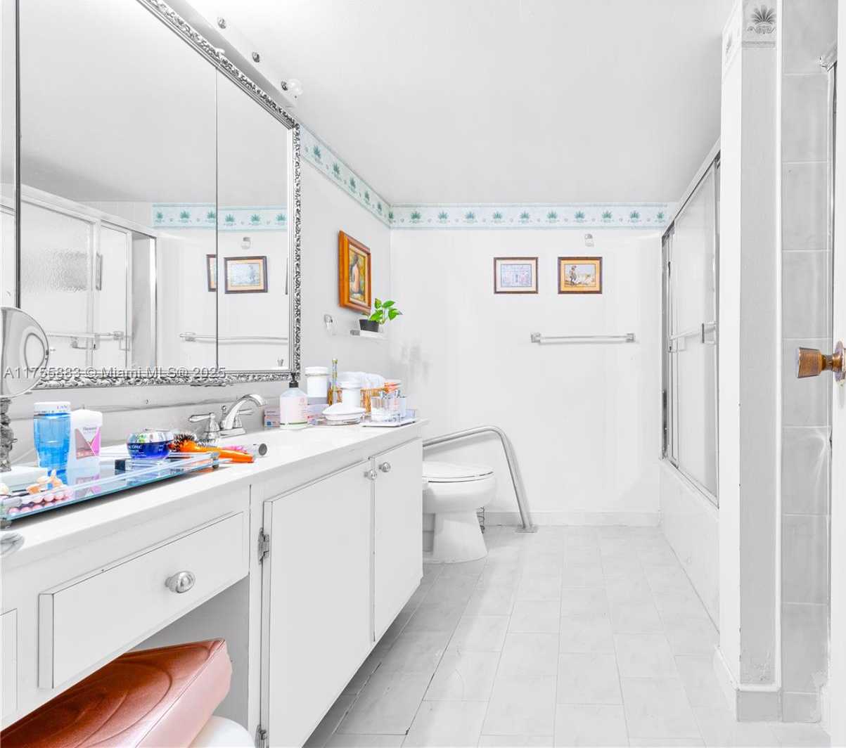 Small Image of 600 PARKVIEW DR #1109, Hallandale Beach Number 19