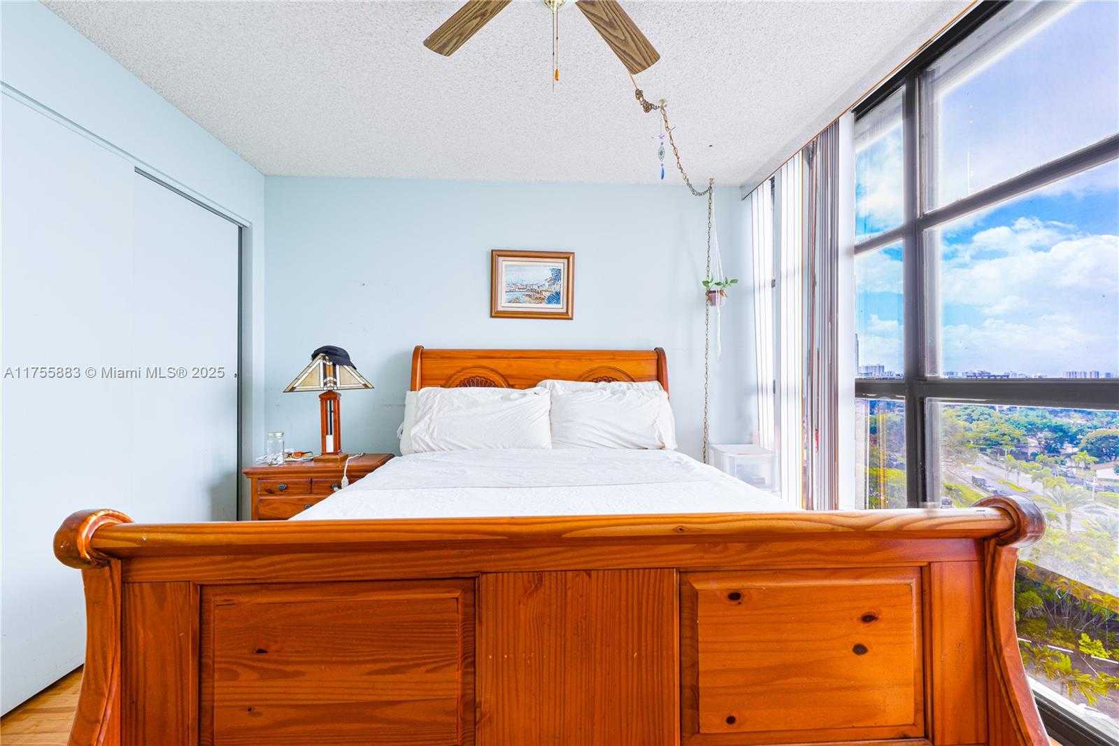 Small Image of 600 PARKVIEW DR #1109, Hallandale Beach Number 20
