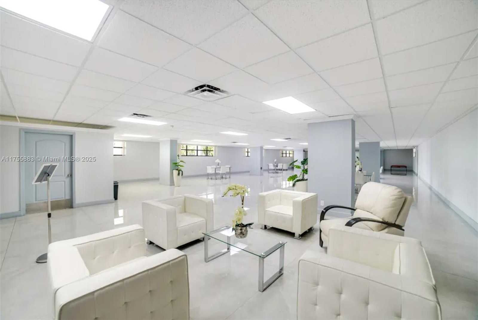 Small Image of 600 PARKVIEW DR #1109, Hallandale Beach Number 9