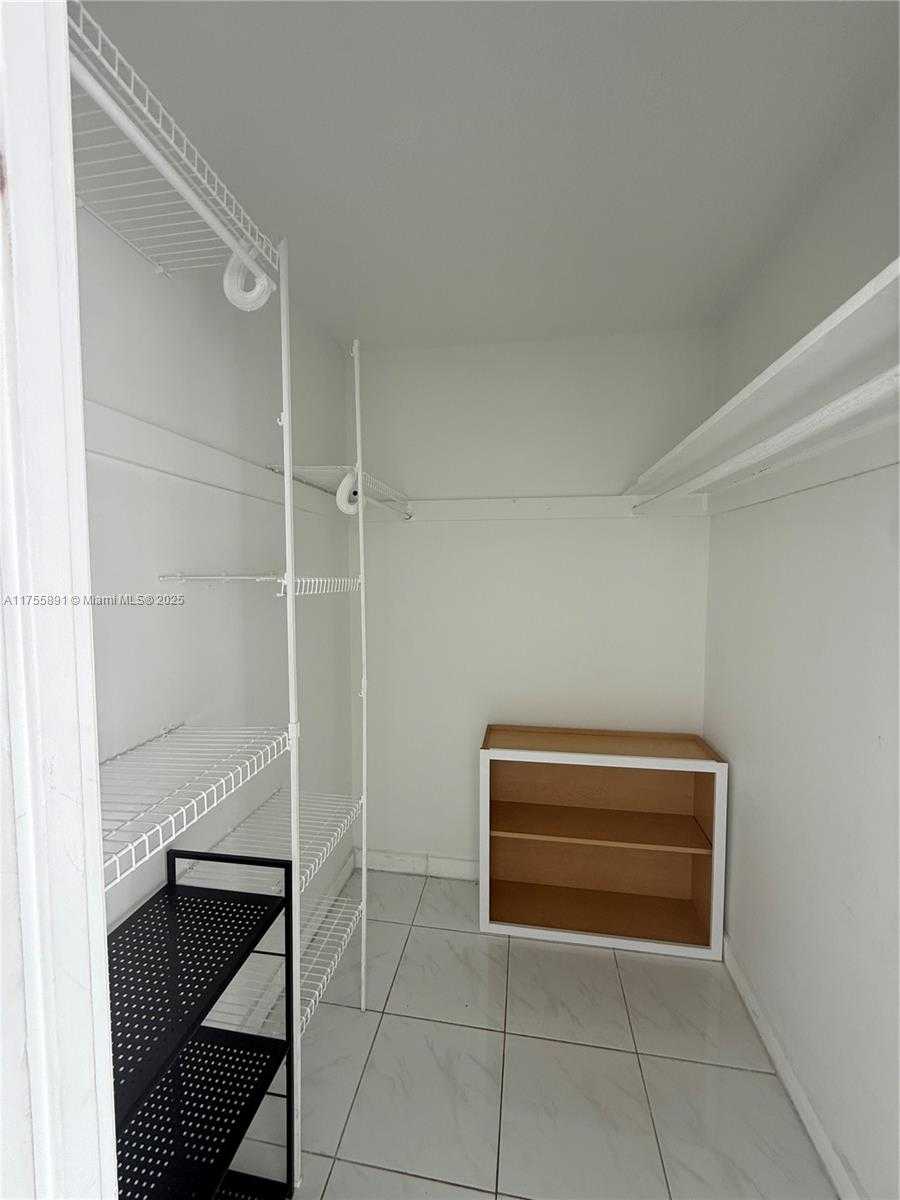 Small Image of 400 KINGS POINT DR #801, Sunny Isles Beach Number 16