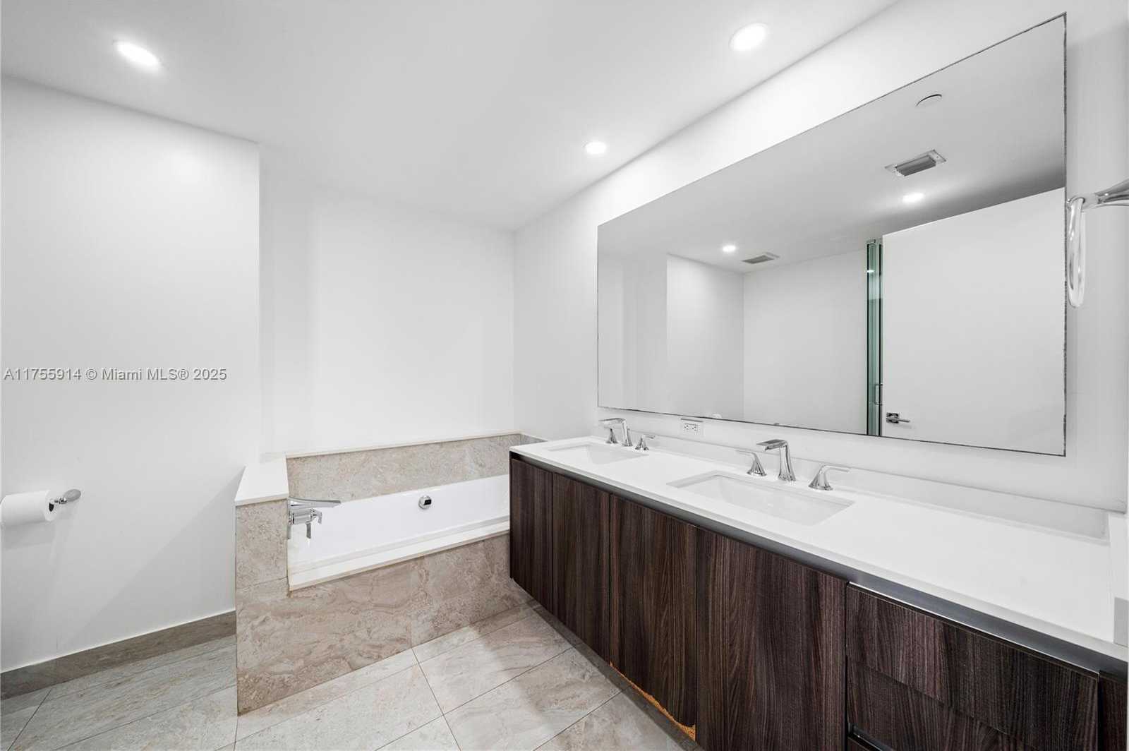 Small Image of 488 NORTH EAST 18TH ST #917, Miami Number 17